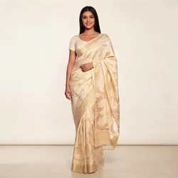 Draped_In_Grace_Silks__TRIVANTA