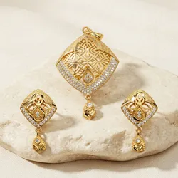 Crafted_In_Gold_Pendants__SMART KARAT