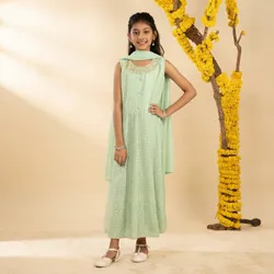 Dress_to_Impress_Ethnicwear__TULAARI