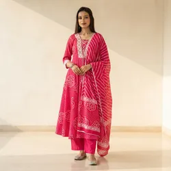 Style_Your_Story_Outfits__DIVNYA