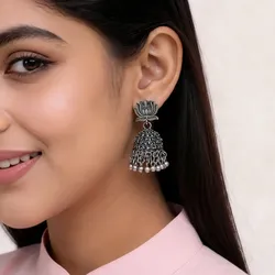 Dazzle_and_Shine_Earrings__JEWELS BY DESI DAZZLE