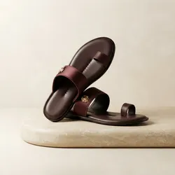 Step_Into_Style_Slides__HUNYZA FOOTWEAR