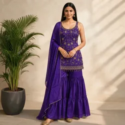 Dress_To_Impress_Ensembles__Suthram