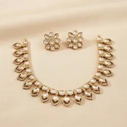 Shine_&_Adorn_Accessories__GOLDEN PEAK