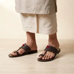 Step_Into_Style_Juttis__KHUDDAAR