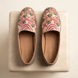 Step_Into_Style_Festive__SILLITOES